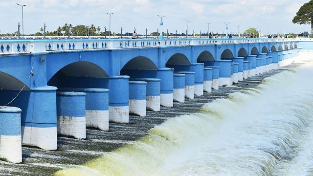 Kallanai Dam
